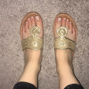 Size 7 gold shimmer jack Rogers sandals